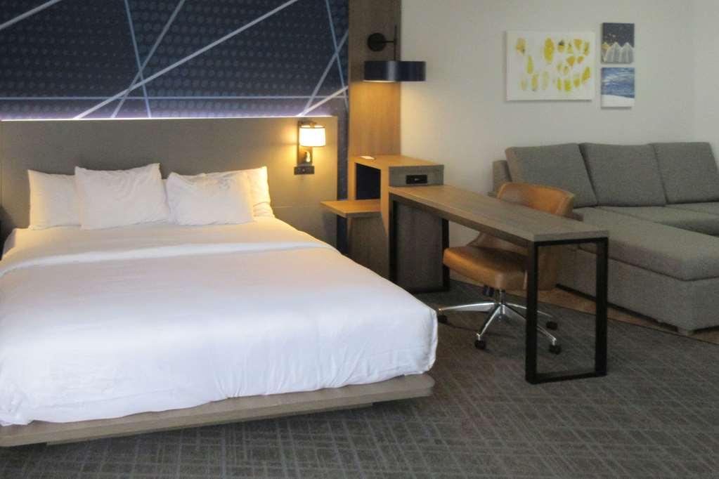 Comfort Suites Idaho Falls Room photo