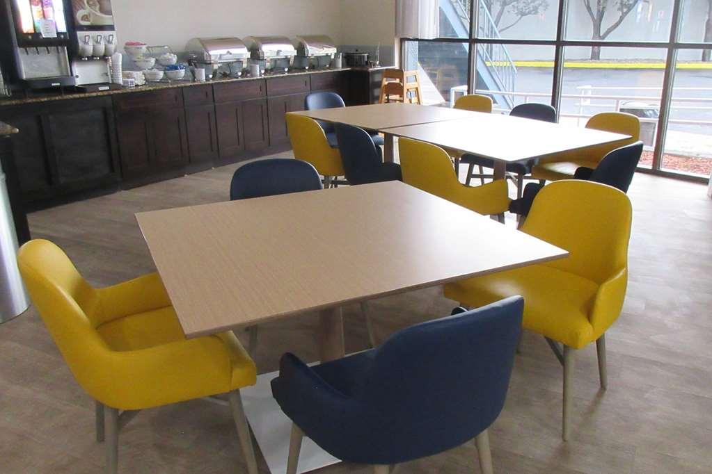 Comfort Suites Idaho Falls Restaurant photo